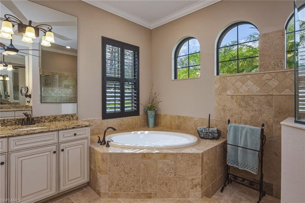 9505 Campanile CIR photo 14