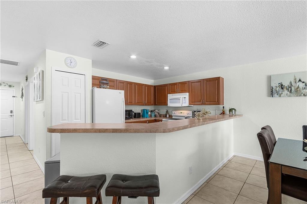 1333 SE 8th AVE 1401 photo 8