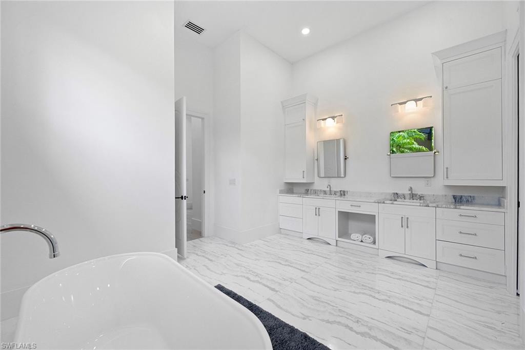 Double vanity