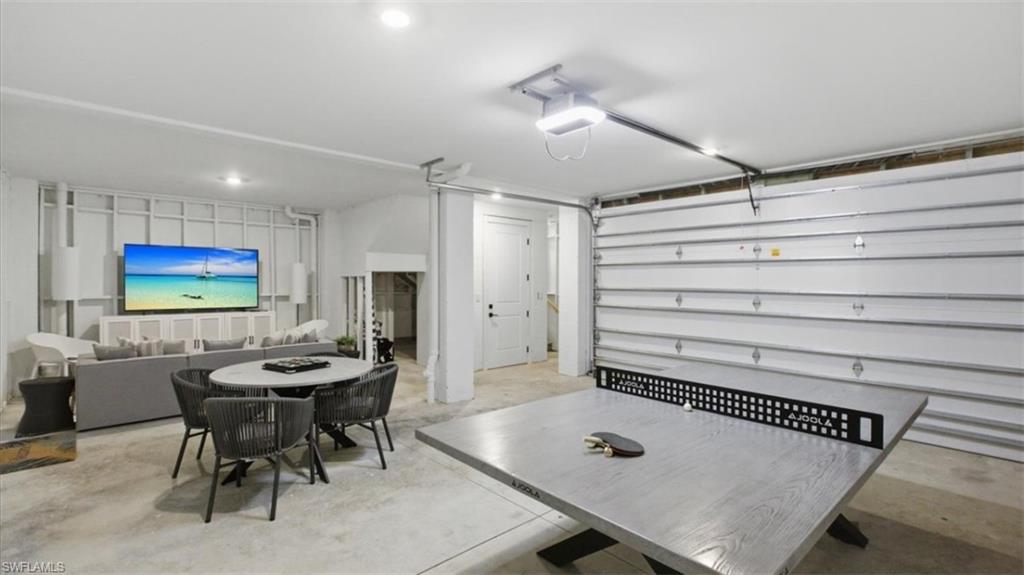 Garage / Game Room - Virtually Edited