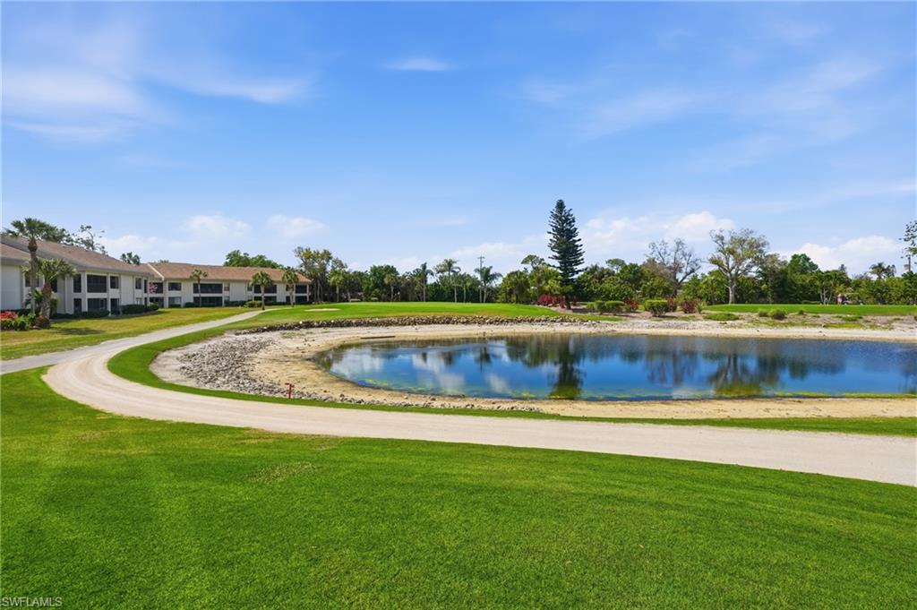 5585 Trailwinds DR 314 photo 42