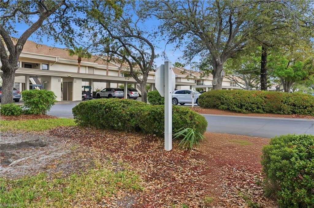 5585 Trailwinds DR 314 photo 16