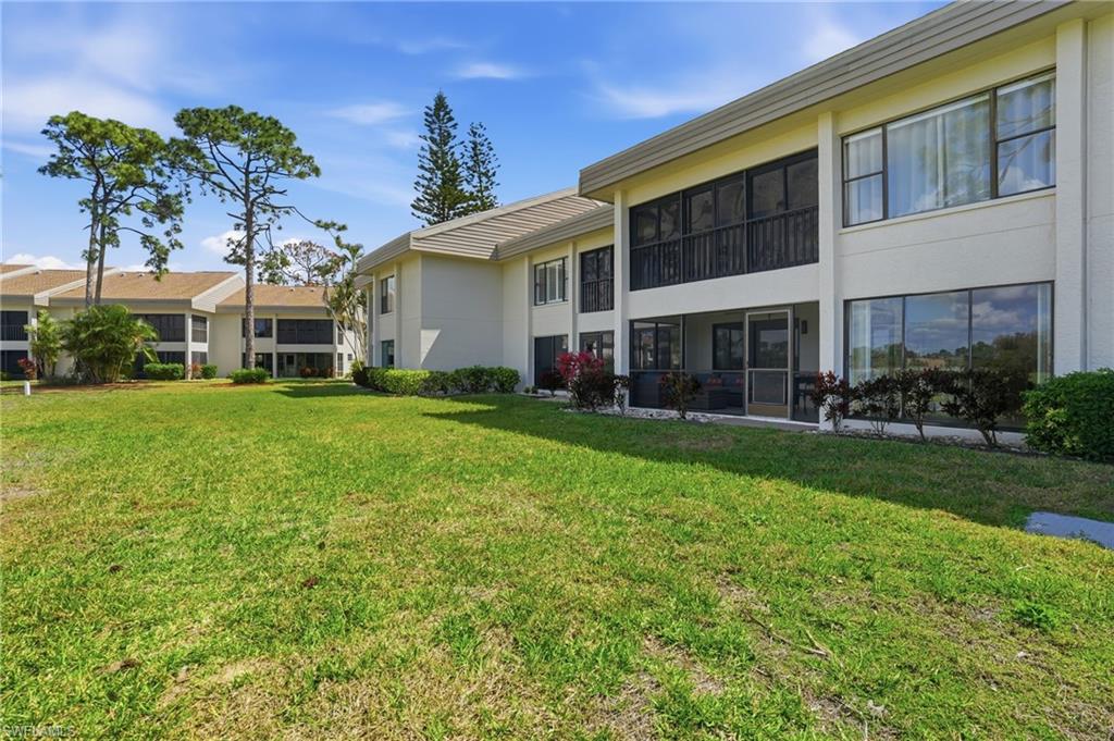 5585 Trailwinds DR 314 photo 39