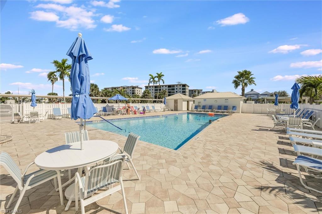 6900 Estero BLVD 108 photo 23