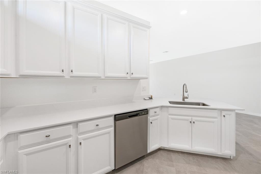 2672 Vine AVE photo 6