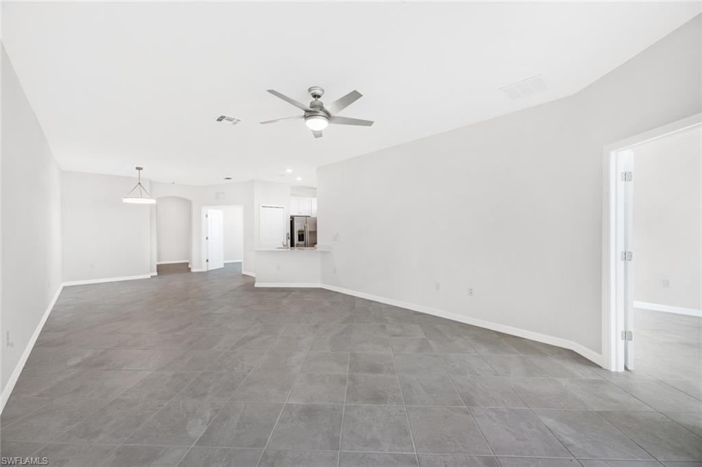 2672 Vine AVE photo 13