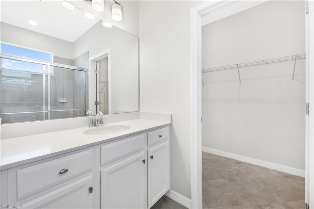 2672 Vine AVE photo 22