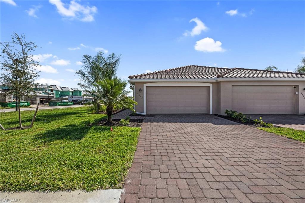 2672 Vine AVE