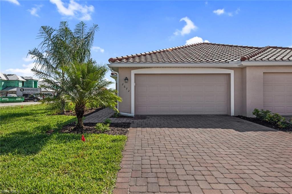 2672 Vine AVE