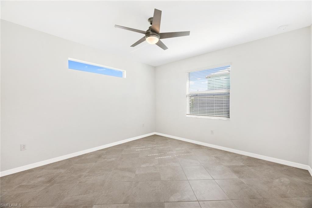2672 Vine AVE photo 20