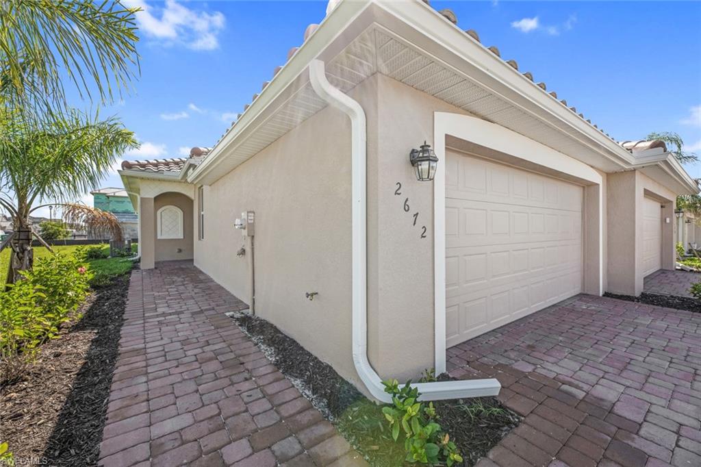 2672 Vine AVE photo 29
