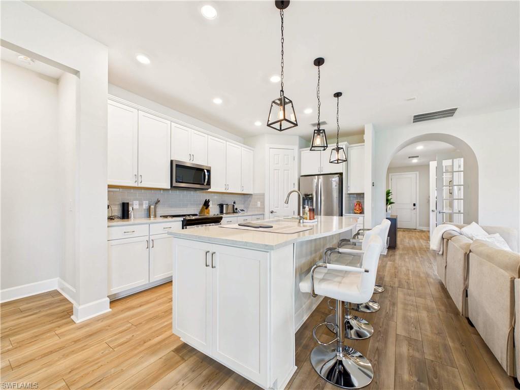 19563 Utopia LN photo 9