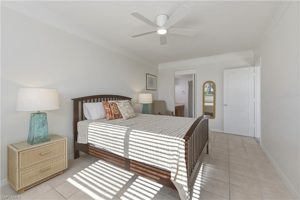 801 River Point DR 303A photo 17