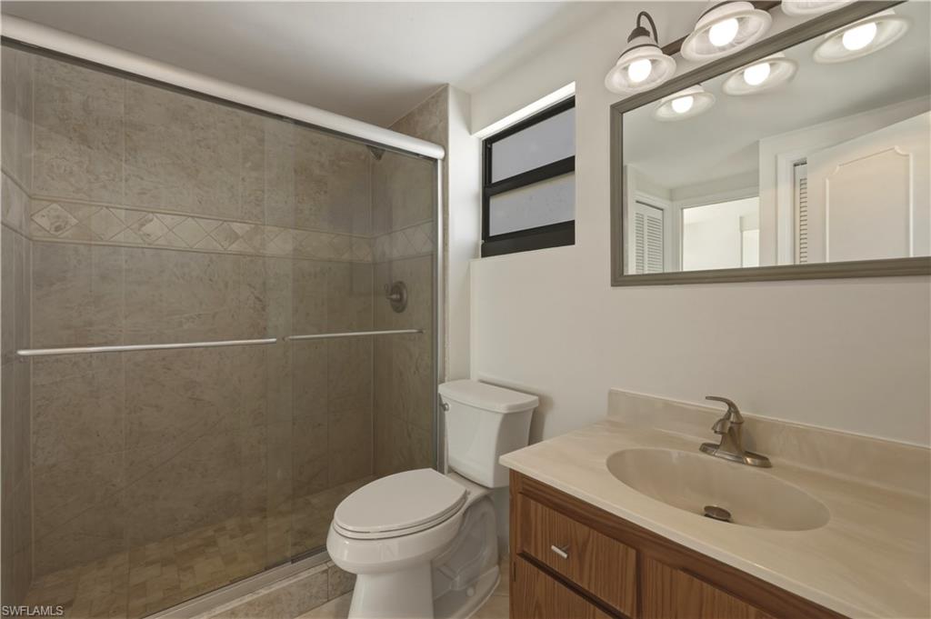 801 River Point DR 303A photo 21