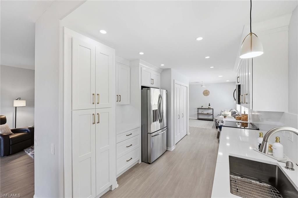 13205 Sherburne CIR 201