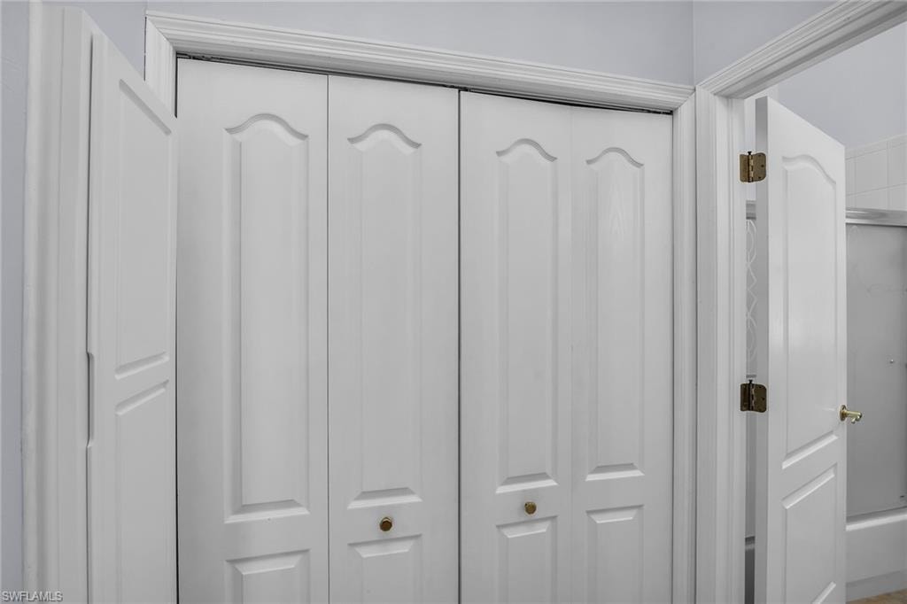 194 Newport DR 908 photo 23