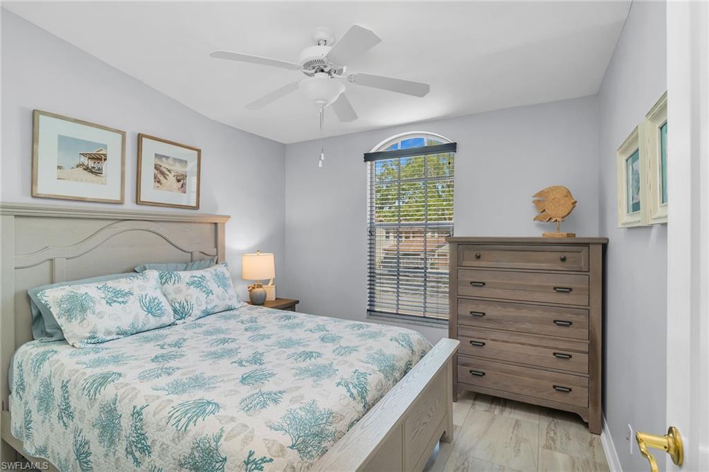 194 Newport DR 908 photo 21