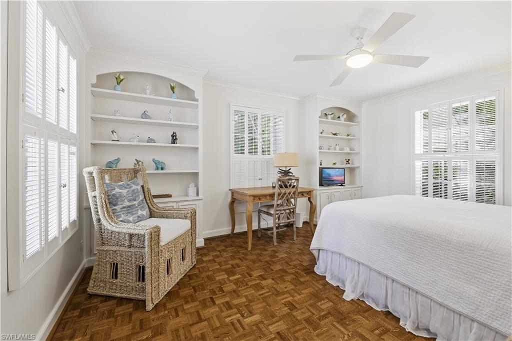 2700 Lantern LN photo 6