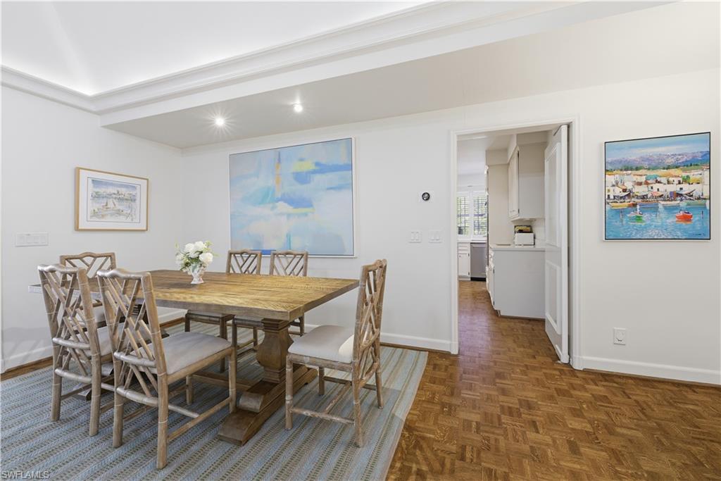 2700 Lantern LN photo 17