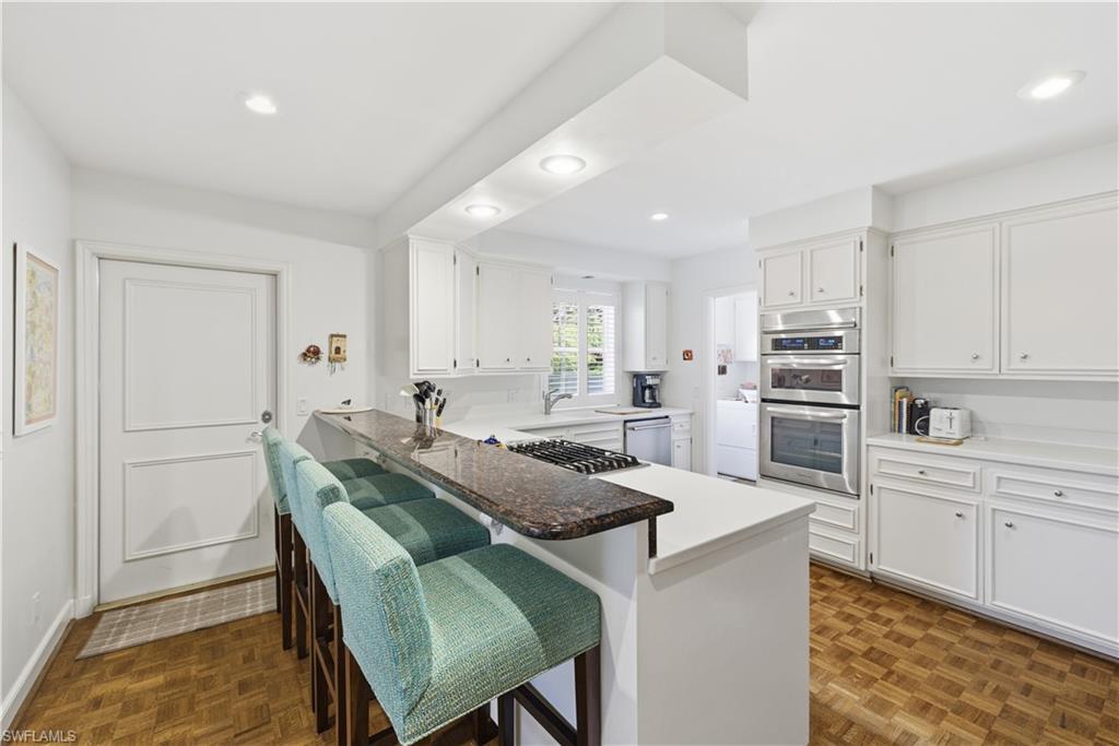 2700 Lantern LN photo 36