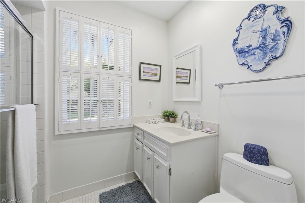 2700 Lantern LN photo 10