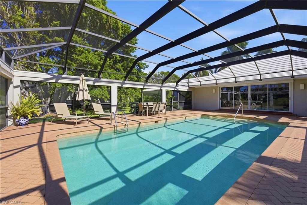 2700 Lantern LN photo 33