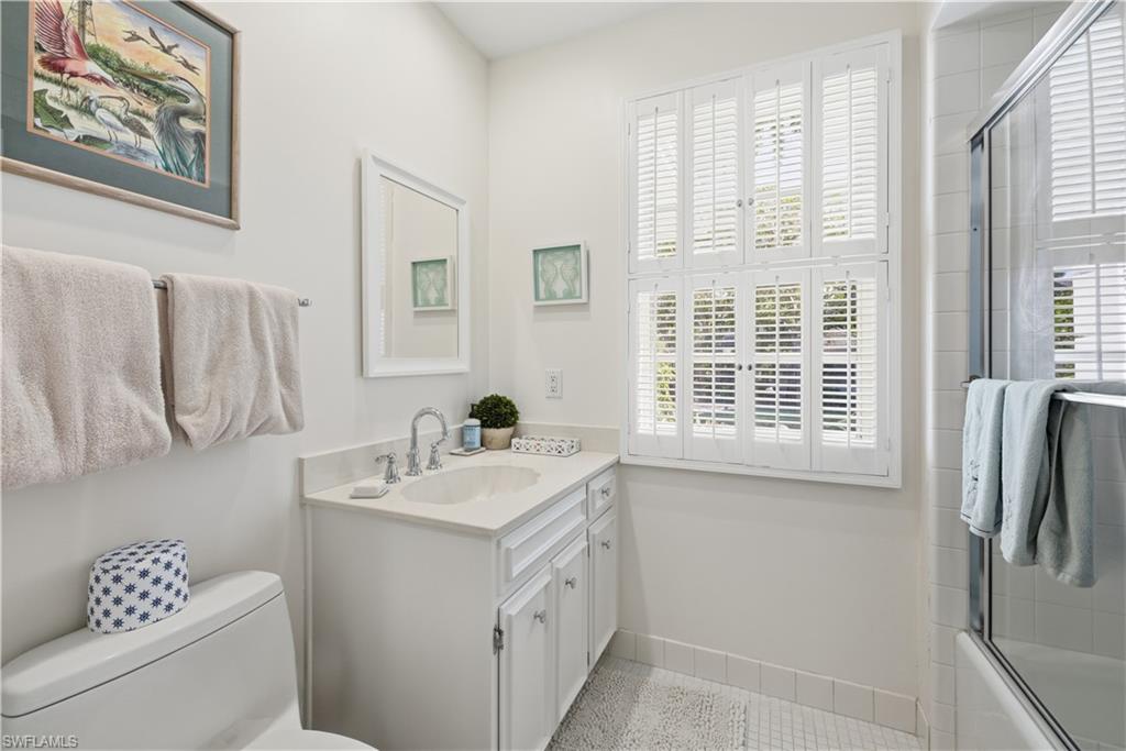 2700 Lantern LN photo 14