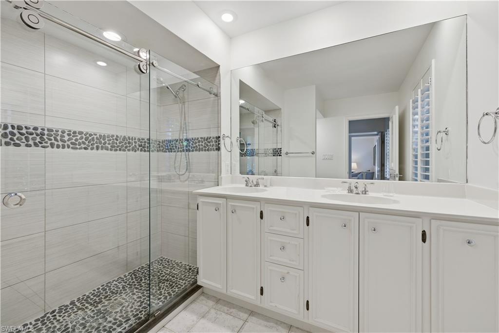 2700 Lantern LN photo 31
