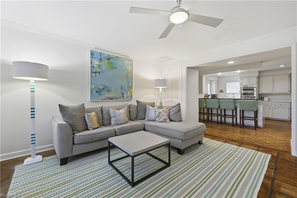 2700 Lantern LN photo 25