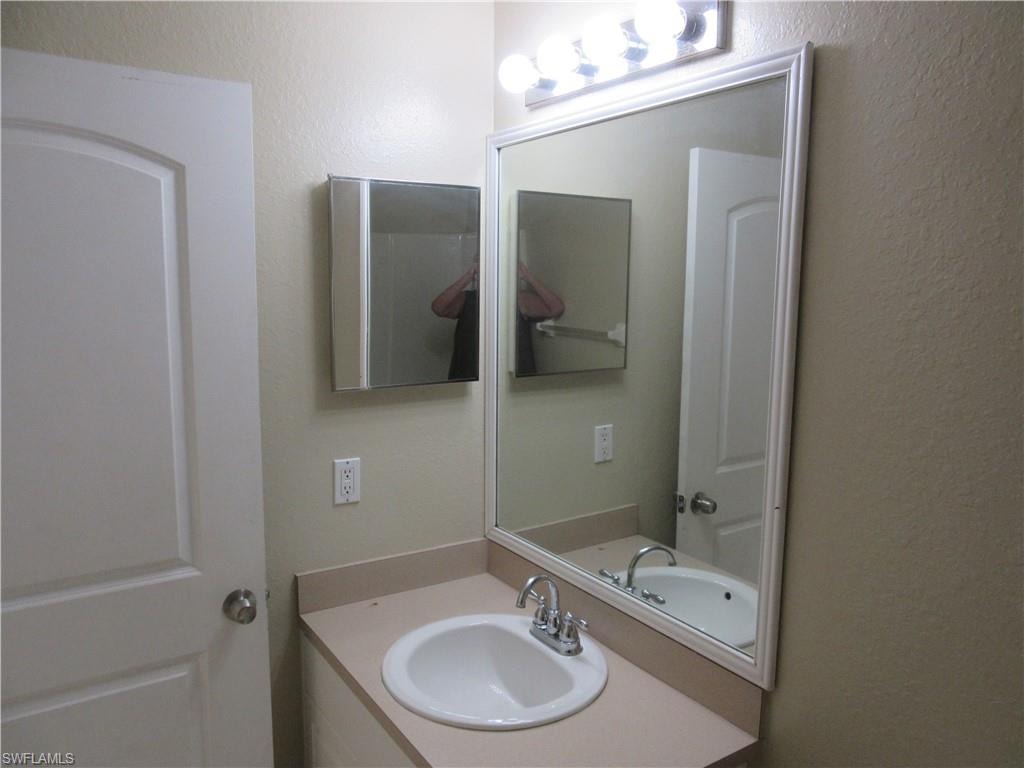 271