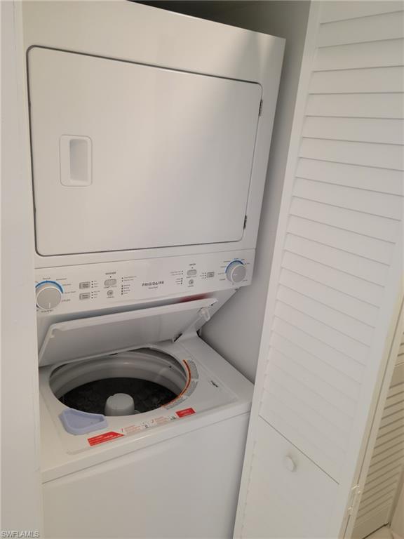 Stackable washer and dryer