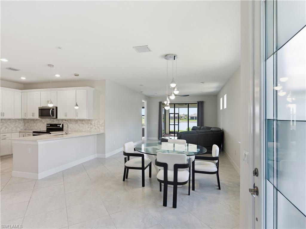 6238 Revelry CT photo 9
