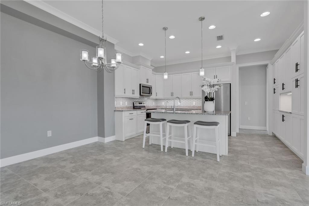 6933 Saona CT photo 15