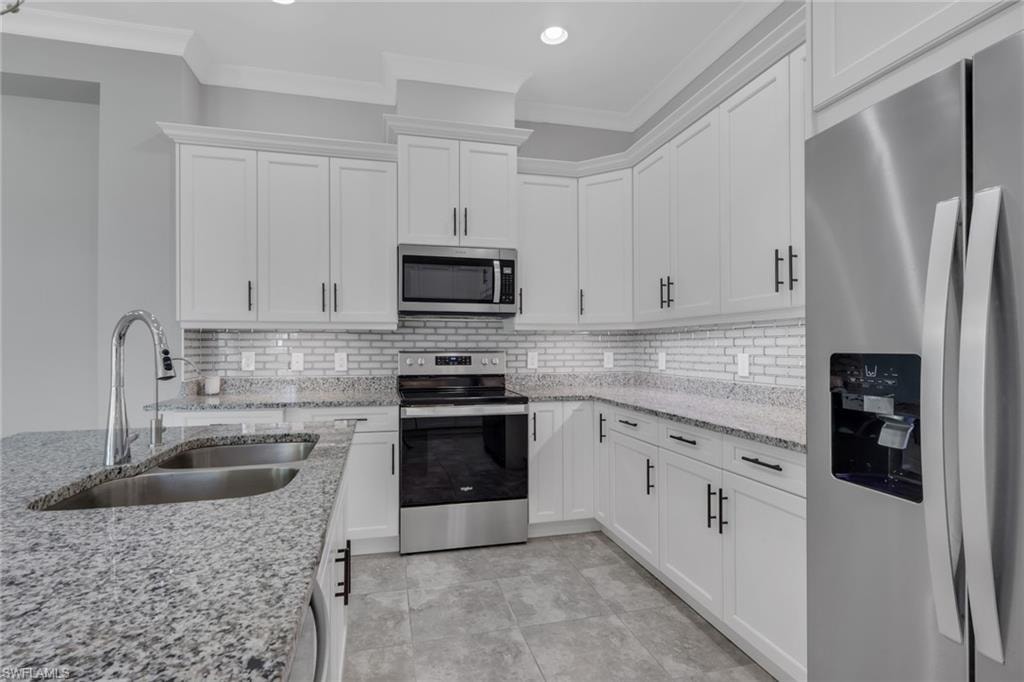 6933 Saona CT photo 11