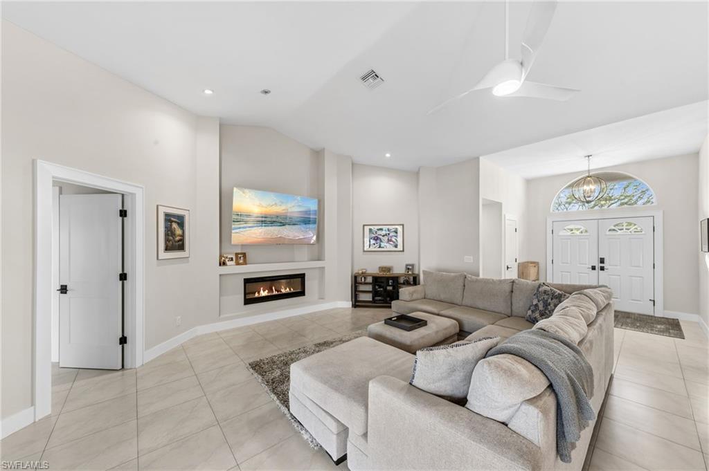 4724 Riverside DR photo 6