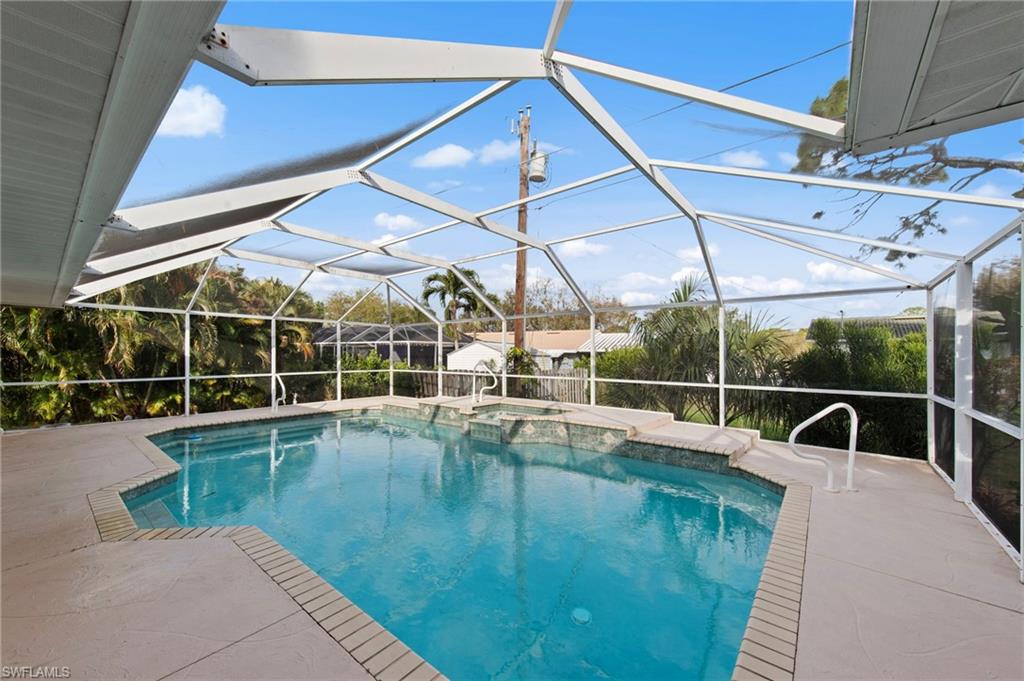 4724 Riverside DR photo 29