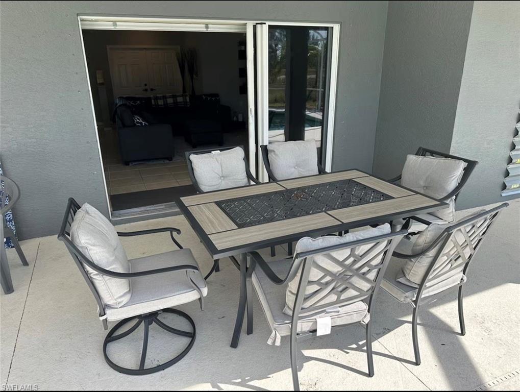 View of patio / terrace with outdoor dining space