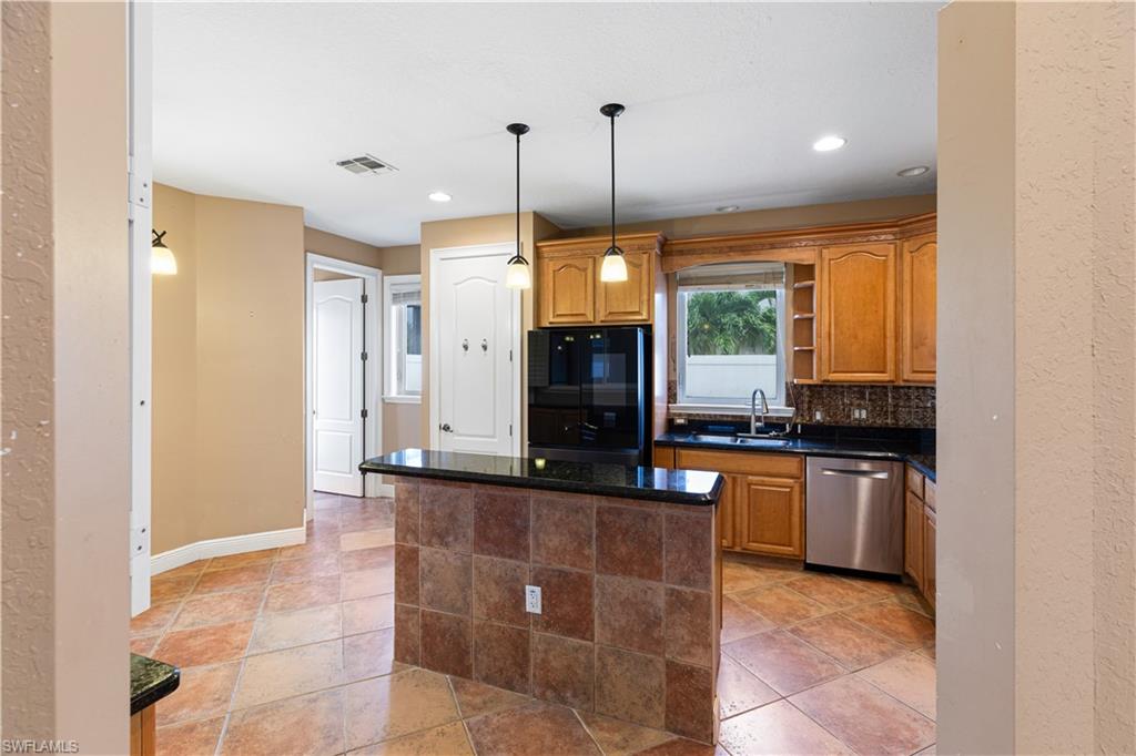 11913 Princess Grace CT