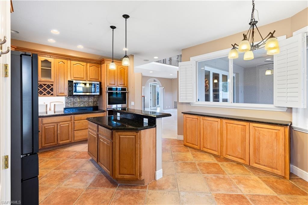 11913 Princess Grace CT photo 19