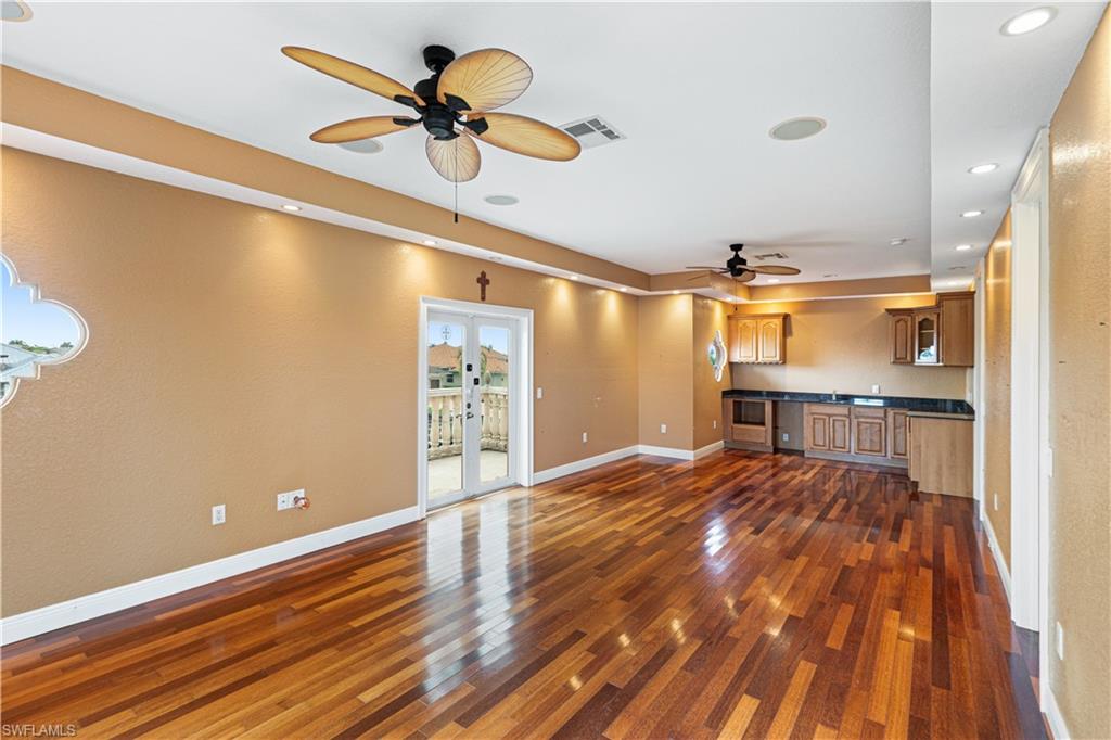 11913 Princess Grace CT photo 31
