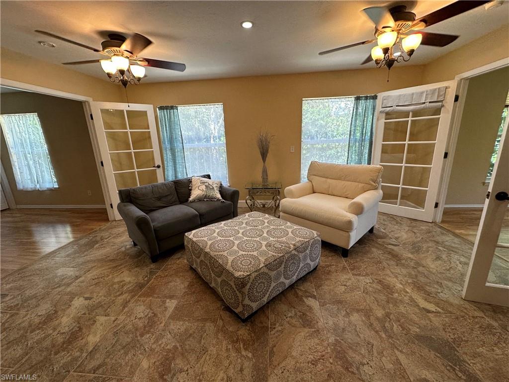 1813 Long Point LN photo 15