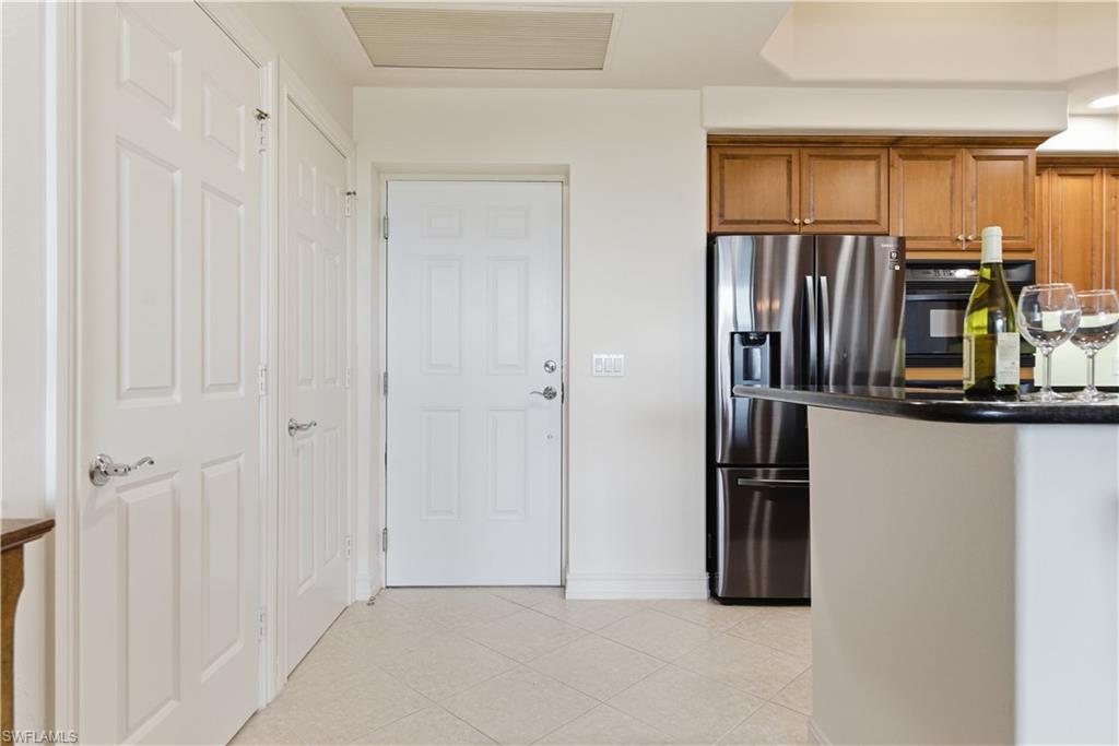 2748 Tiburon BLVD E C404 photo 13