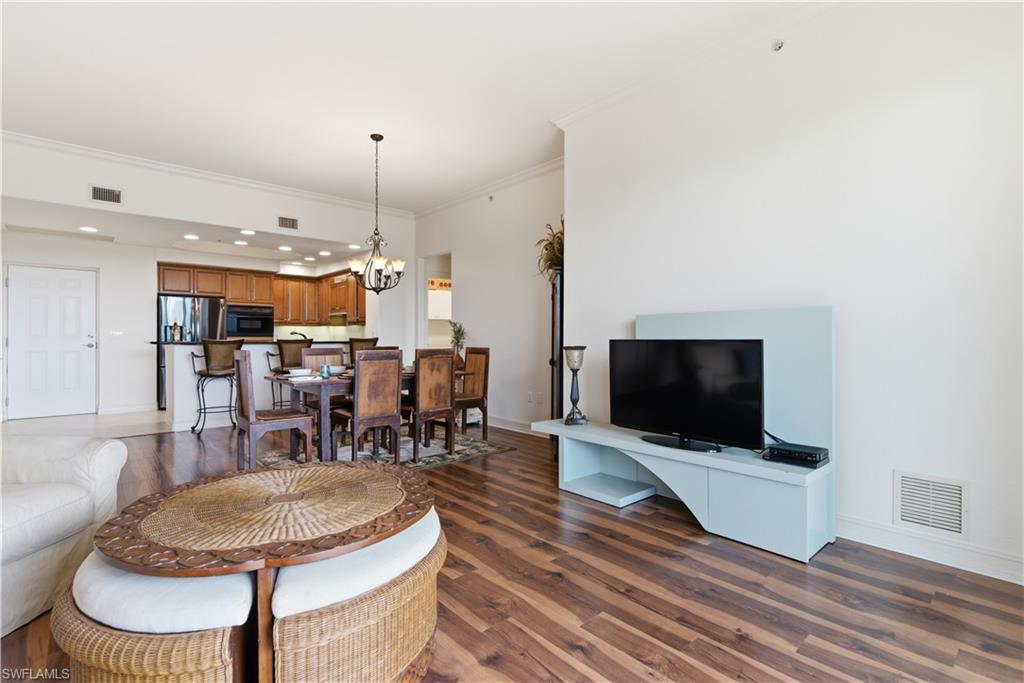 2748 Tiburon BLVD E C404 photo 18