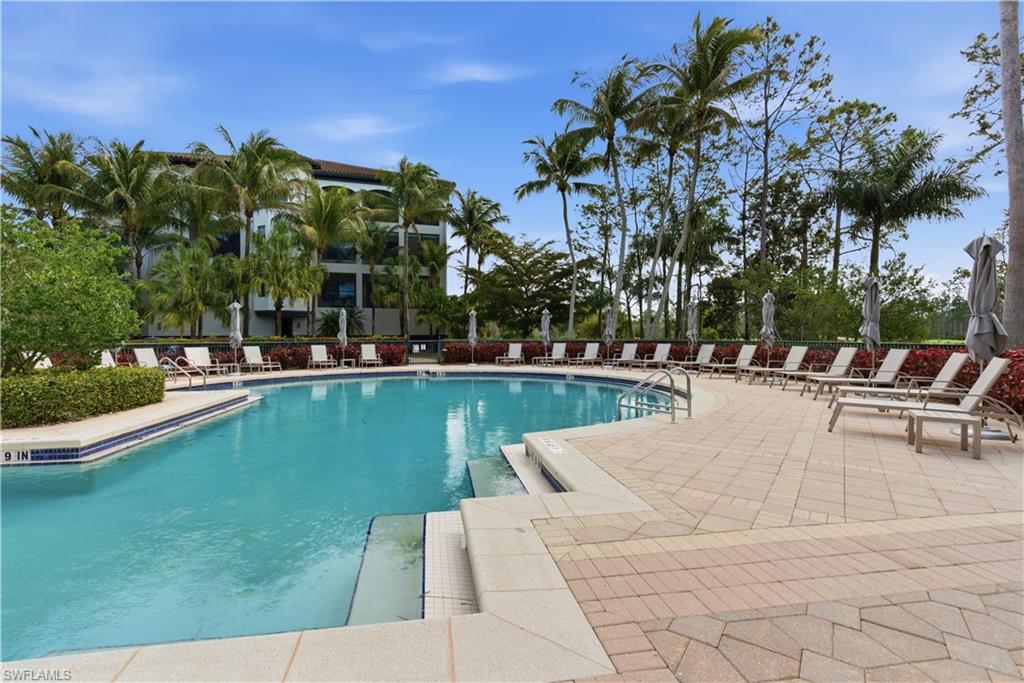 2748 Tiburon BLVD E C404 photo 40