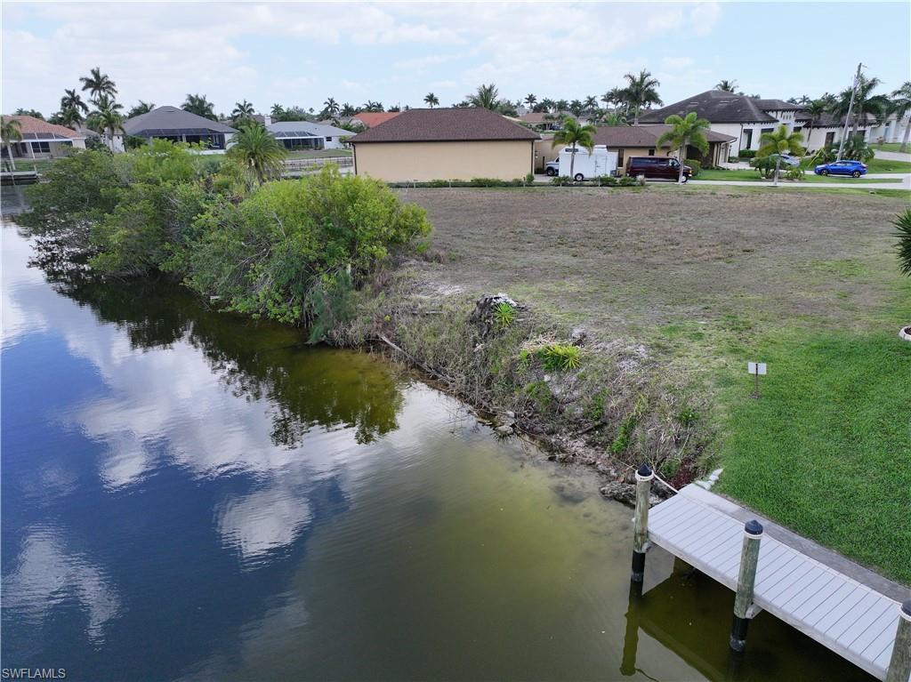 2801 SW 34th TER photo 6