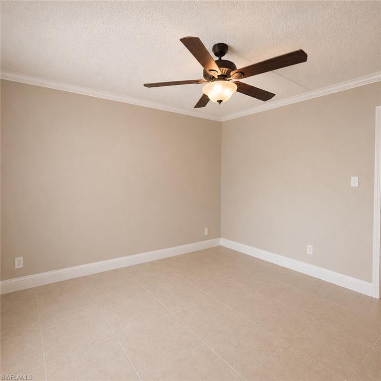 2264 Winkler AVE 202 photo 20