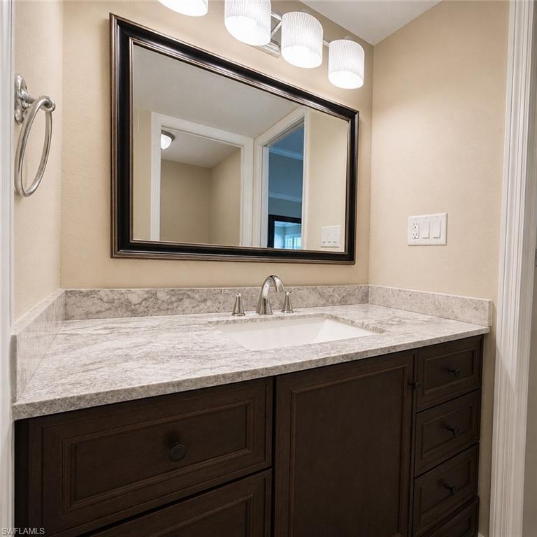 2264 Winkler AVE 202 photo 15