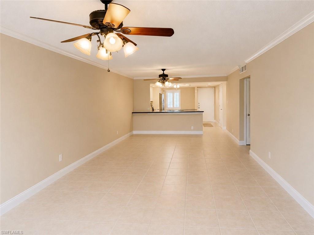 2264 Winkler AVE 202