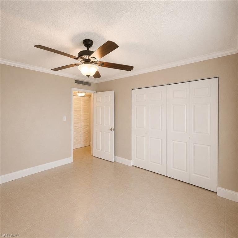 2264 Winkler AVE 202 photo 21