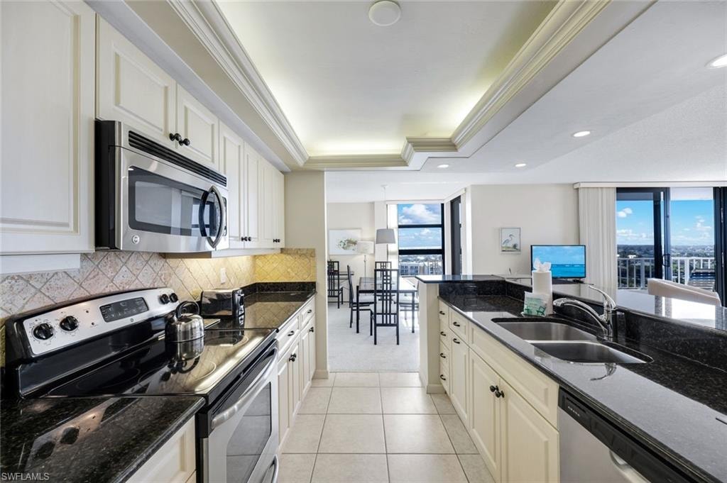 300 Collier BLVD 1002 photo 10